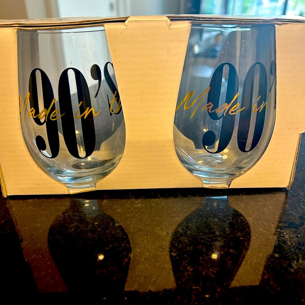 Wine glass set! Made in the 90’s